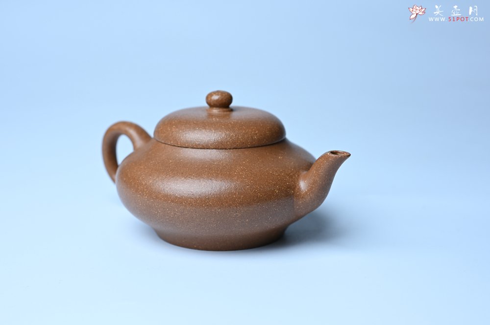 紫砂壶图片：美壶特惠 特好老段泥精致合欢壶 茶人醉爱 - 全手工紫砂壶网