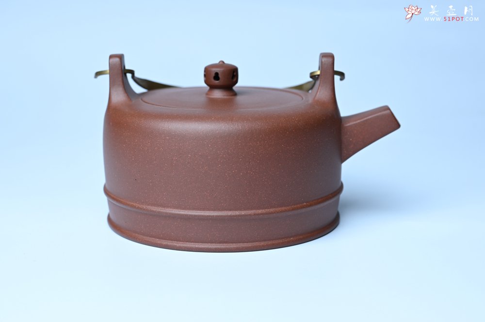 紫砂壶图片：美壶特惠 手工手制精致紫泥提梁壶 茶人醉爱 - 全手工紫砂壶网
