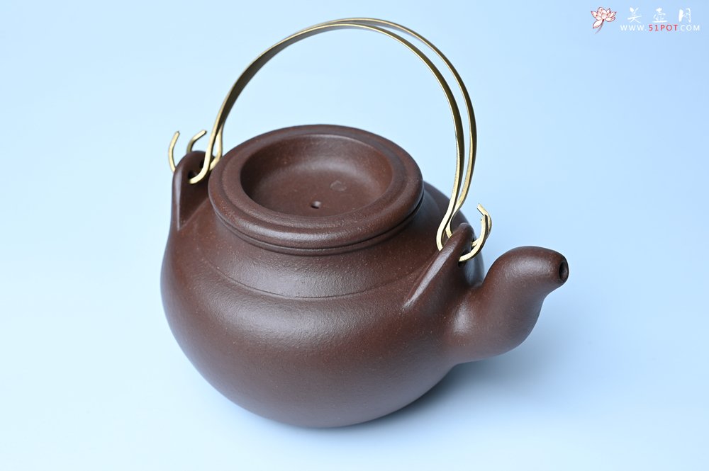 紫砂壶图片：美壶特惠 手工手制精致老紫泥提梁壶 茶人醉爱 - 全手工紫砂壶网