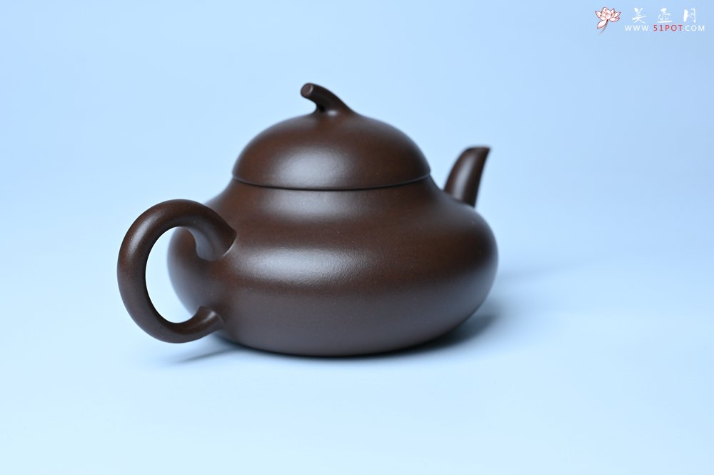 紫砂壶图片：美壶特惠 特好老紫泥茄段梨形壶 茶人醉爱 - 全手工紫砂壶网