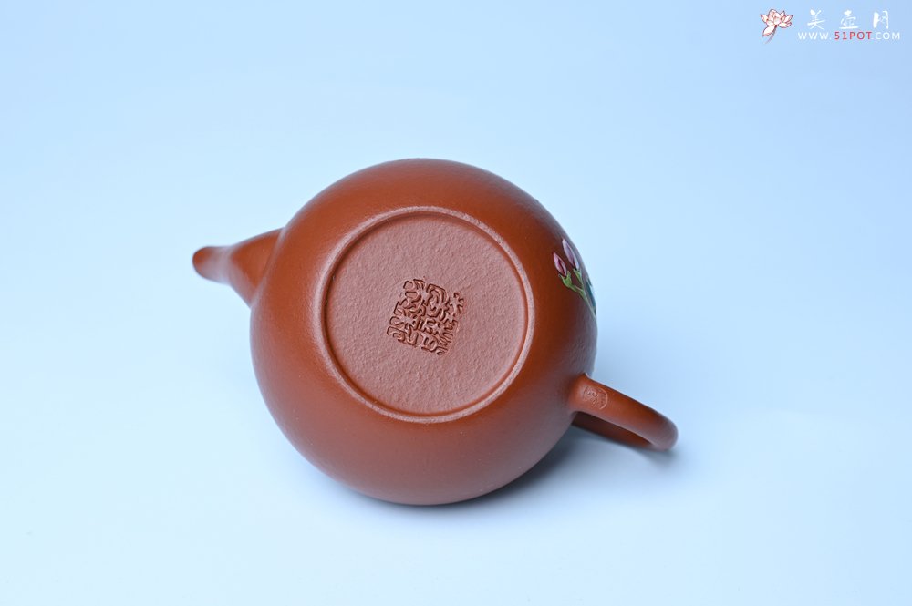 紫砂壶图片：美壶特惠 优质朱泥梨形壶 蝶恋花 茶人醉爱 - 全手工紫砂壶网