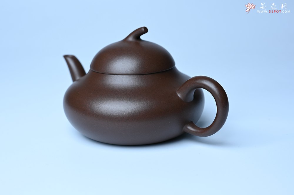 紫砂壶图片：美壶特惠 特好老紫泥茄段梨形壶 茶人醉爱 - 全手工紫砂壶网