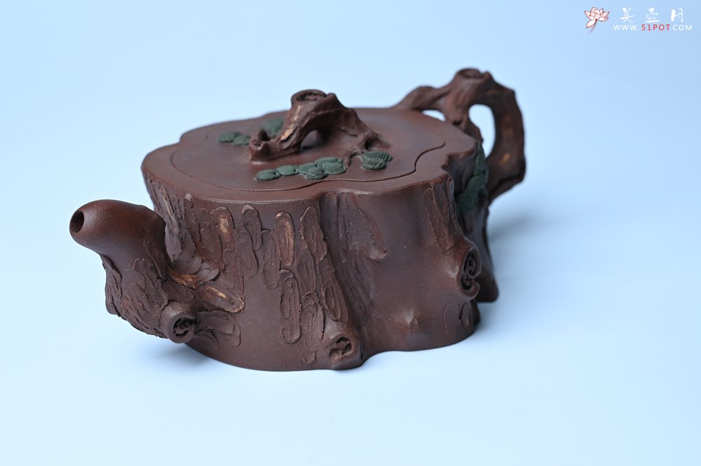 紫砂壶图片：实力派国工奚亮 全手工双色松桩壶 此壶灵动刻画描绘松桩之形 - 全手工紫砂壶网