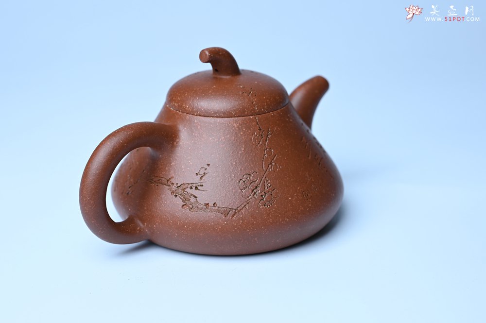 紫砂壶图片：美壶特惠 潜力股王老师 全手工拍打成型茄瓢壶 装饰梅花 特文气 - 全手工紫砂壶网