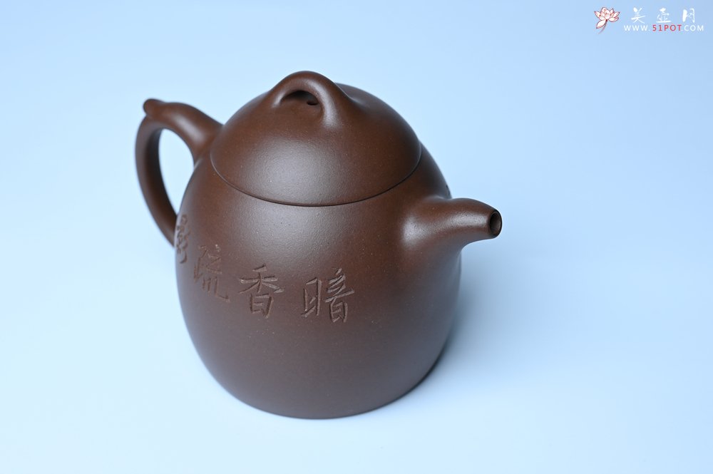 紫砂壶图片：美壶福利特惠 精致特好老紫泥秦权壶 刻梅花 特文气 - 全手工紫砂壶网