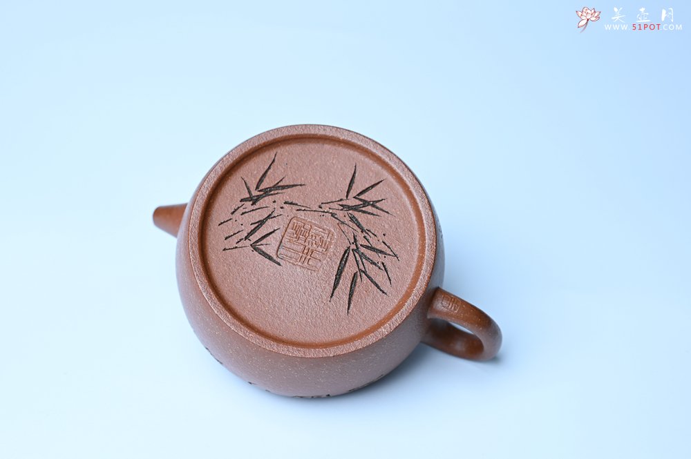 紫砂壶图片：美壶特惠 养过油润降坡泥圈钮德中壶 茶人醉爱 - 全手工紫砂壶网