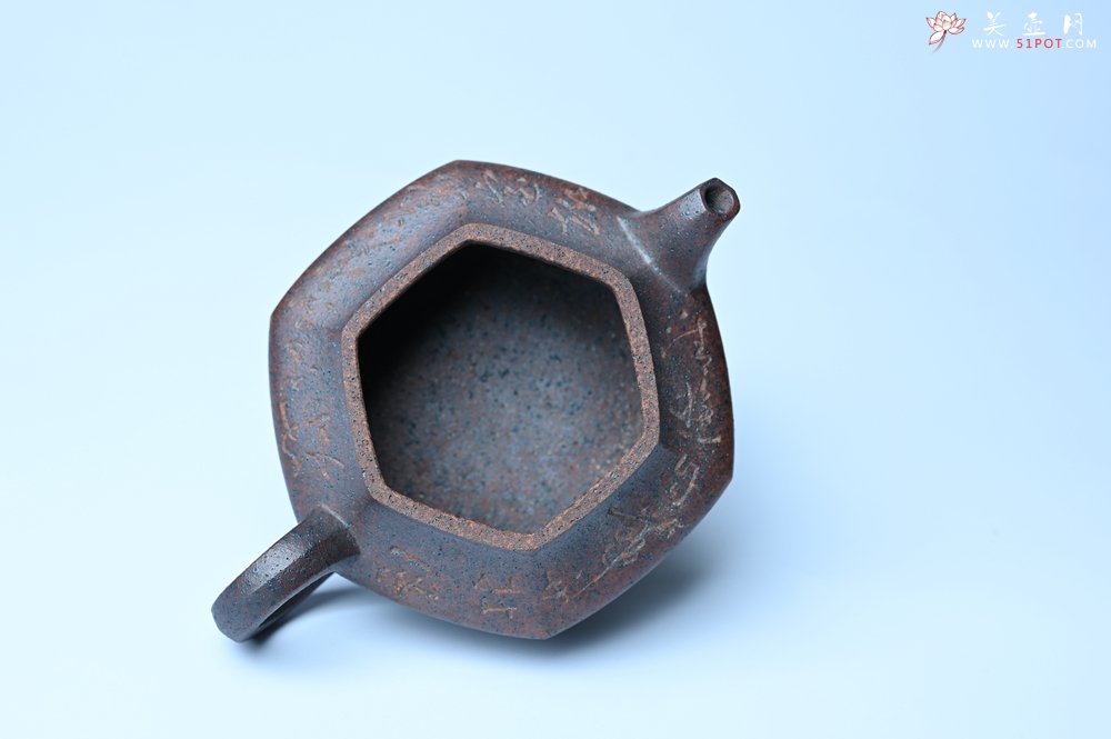 紫砂壶图片：美壶特惠 柴烧六方虚扁紫砂壶 茶人醉爱 - 全手工紫砂壶网