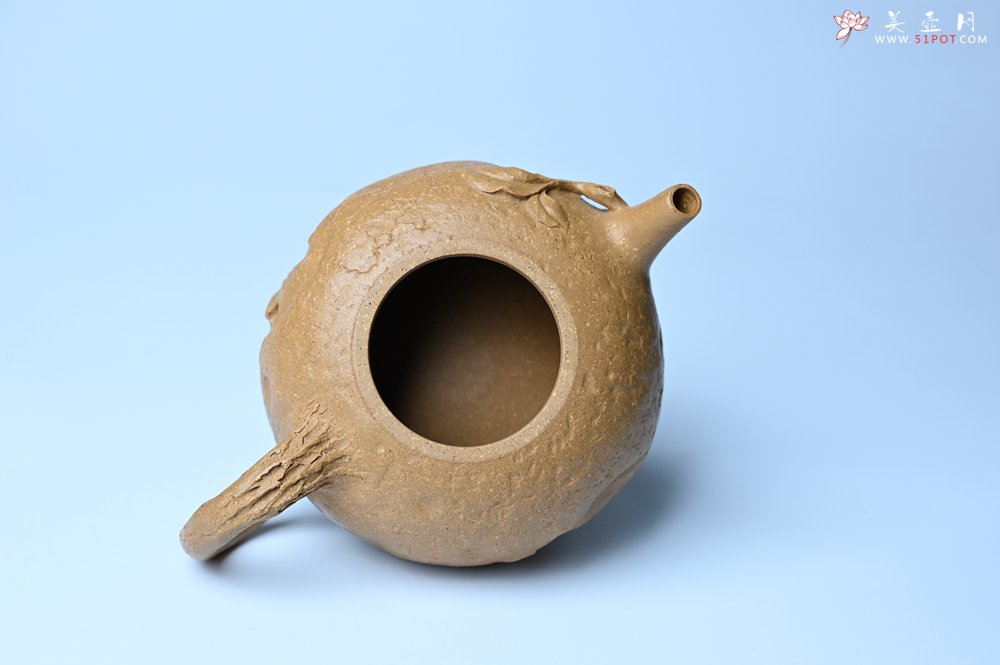 紫砂壶图片：美壶特惠 特好老段泥全手工供春壶 茶人醉爱 - 全手工紫砂壶网