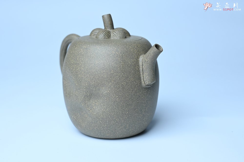 紫砂壶图片：美壶特惠 精致薄胎青段泥瓜菱壶 质量仅84g 茶人醉爱 - 全手工紫砂壶网