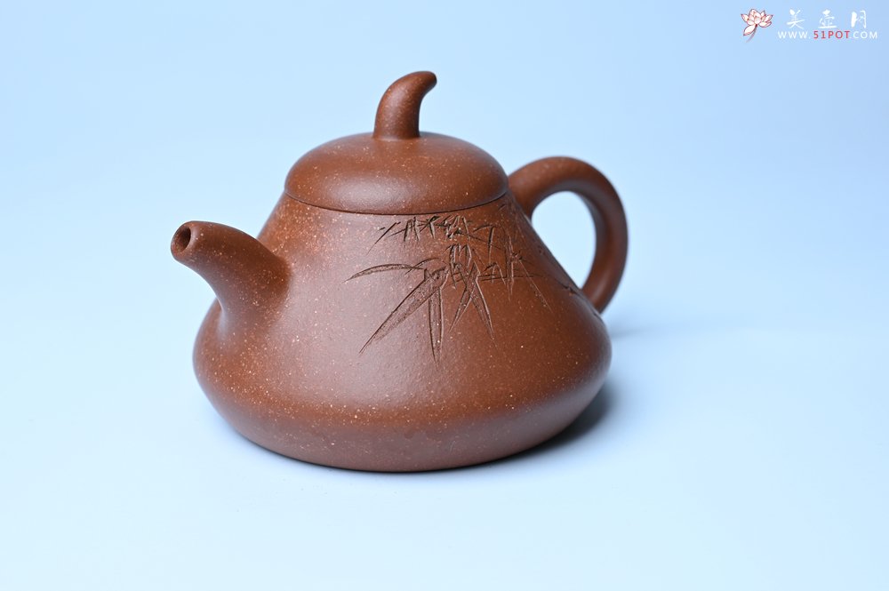 紫砂壶图片：美壶特惠 潜力股王老师 全手工拍打成型茄瓢壶 装饰居不可无竹 特文气 - 全手工紫砂壶网