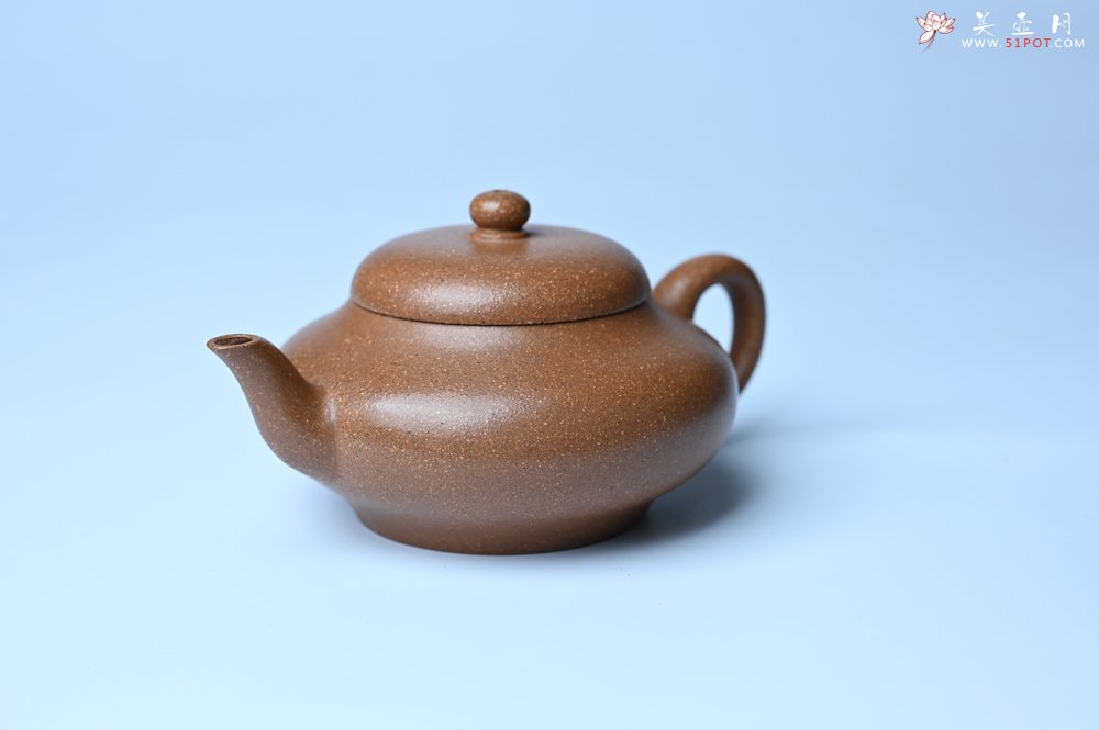 紫砂壶图片：美壶特惠 特好老段泥精致合欢壶 茶人醉爱 - 全手工紫砂壶网