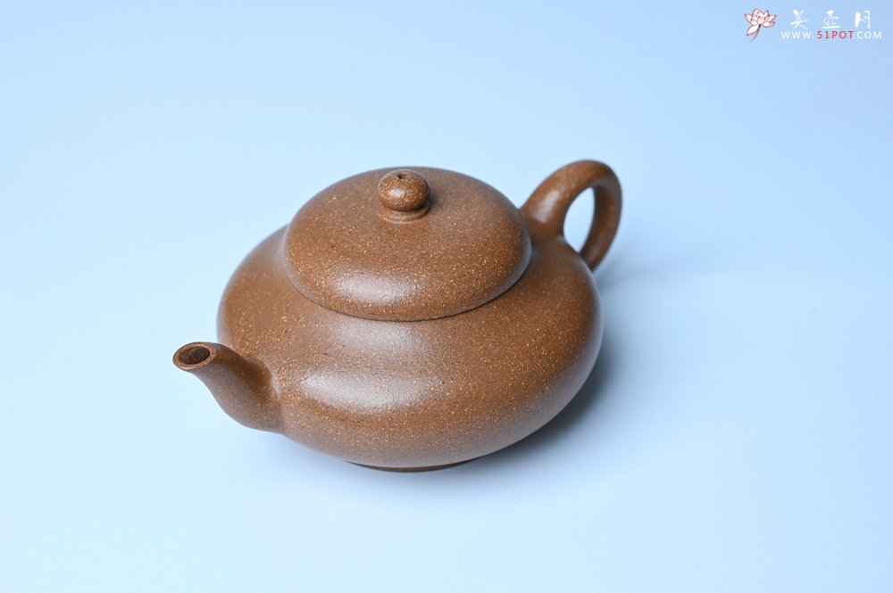 紫砂壶图片：美壶特惠 特好老段泥精致合欢壶 茶人醉爱 - 全手工紫砂壶网