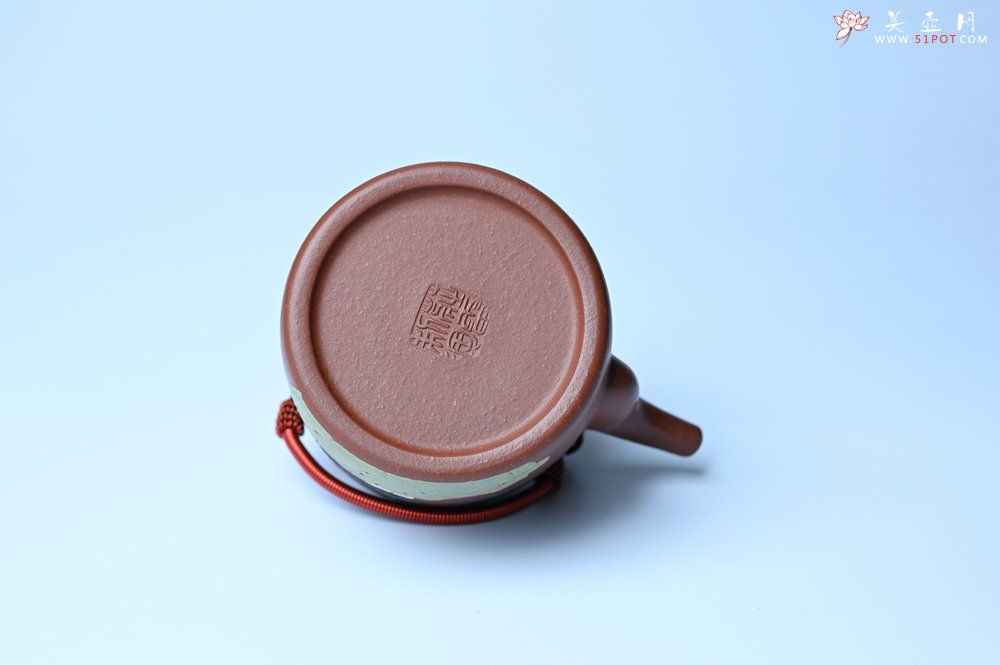 紫砂壶图片：美壶特惠 特好红皮龙精工洋桶壶 茶人醉爱 - 全手工紫砂壶网