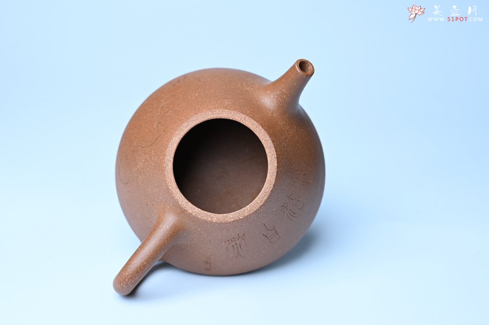 紫砂壶图片：油润五彩段泥 全手工薄胎子冶石瓢 难度大 骨肉匀挺 文气装饰罗汉图 - 全手工紫砂壶网