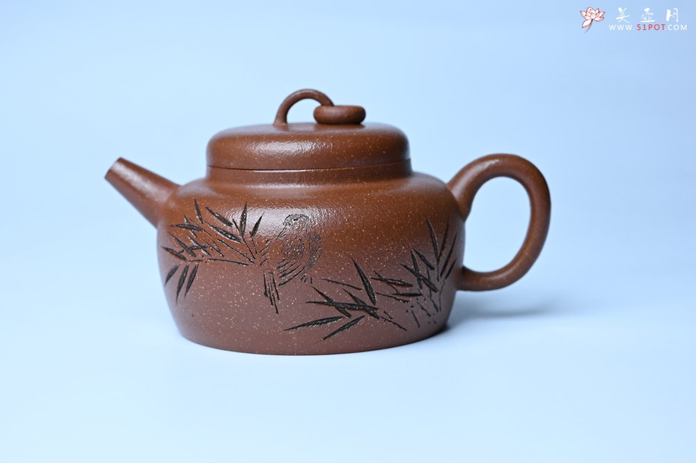 紫砂壶图片：美壶特惠 养过油润降坡泥圈钮德中壶 茶人醉爱 - 全手工紫砂壶网