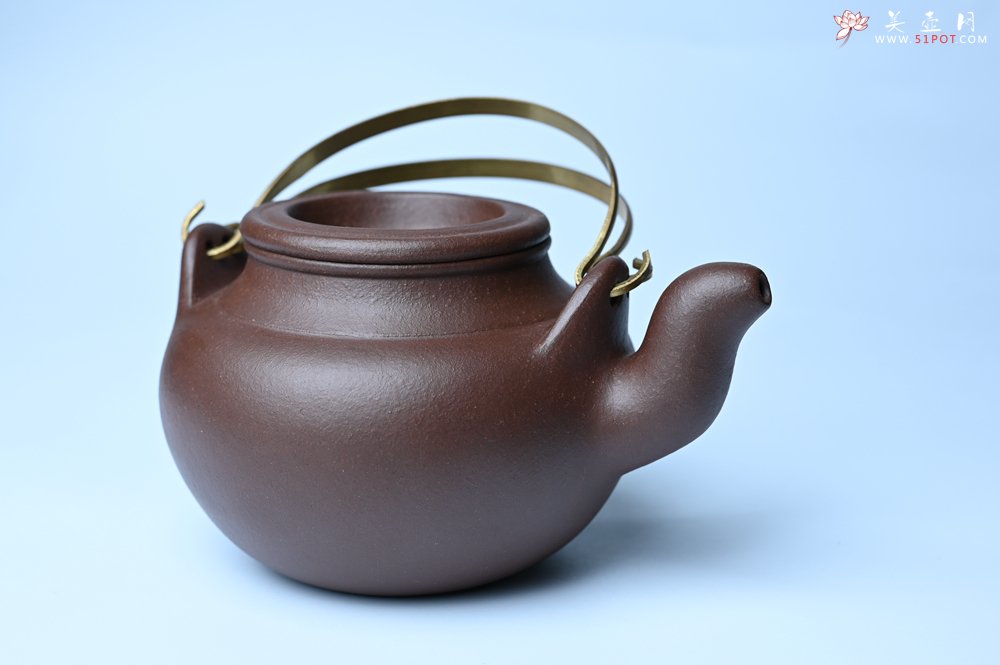 紫砂壶图片：美壶特惠 手工手制精致老紫泥提梁壶 茶人醉爱 - 全手工紫砂壶网