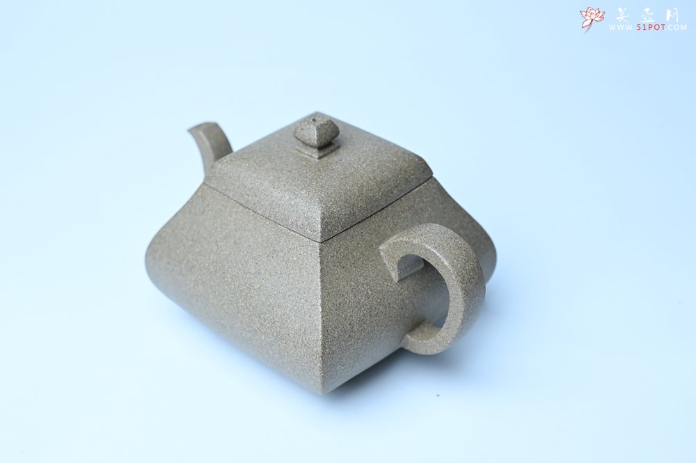 紫砂壶图片：美壶中秋国庆特惠 精工老段泥四方君德公道壶 独孔 茶人醉爱 - 全手工紫砂壶网