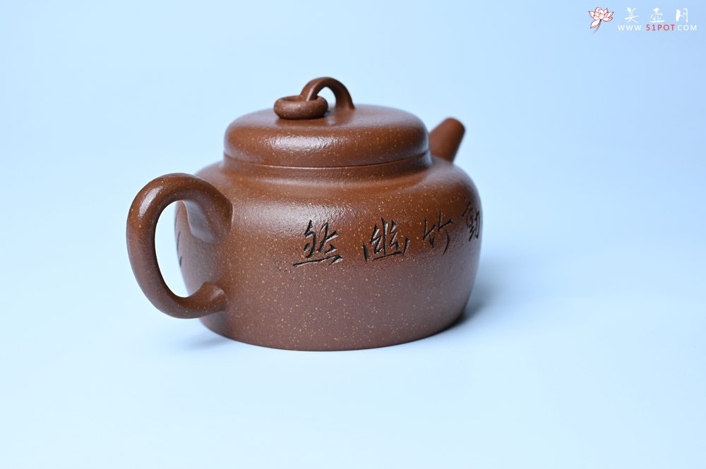 紫砂壶图片：美壶特惠 养过油润降坡泥圈钮德中壶 茶人醉爱 - 全手工紫砂壶网