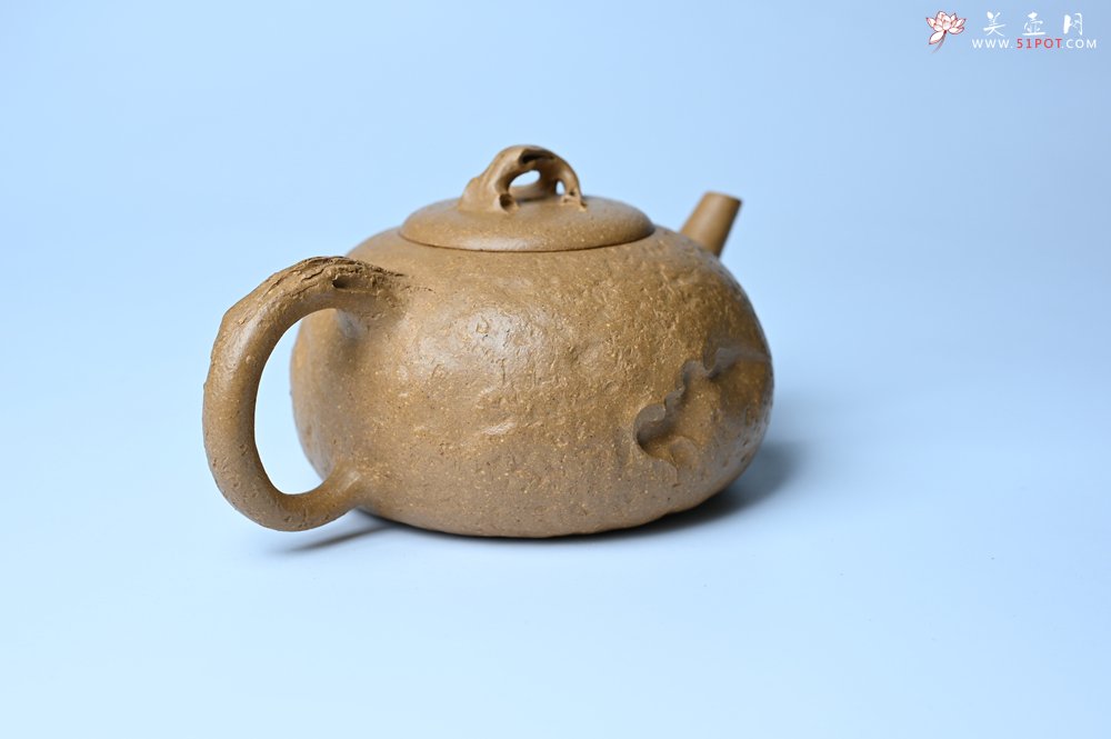 紫砂壶图片：美壶特惠 特好老段泥全手工供春壶 茶人醉爱 - 全手工紫砂壶网