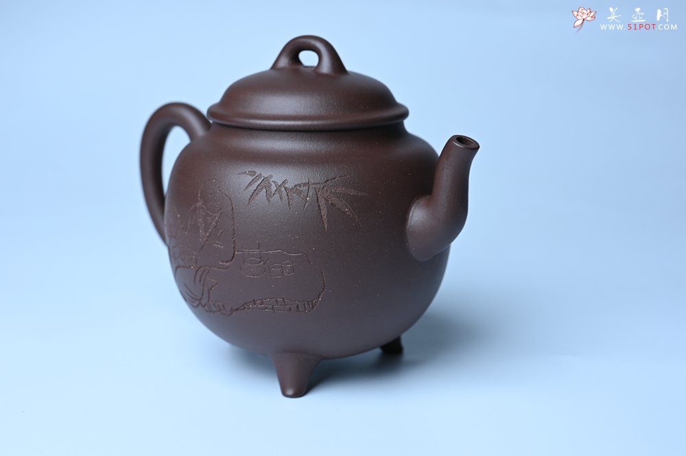 紫砂壶图片：美壶特惠 优质紫泥精致三足鼎壶 品茶论道 - 全手工紫砂壶网