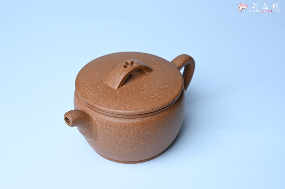 紫砂壶图片：美壶特惠 精致黄降坡泥汉瓦壶 茶人醉爱 - 全手工紫砂壶网