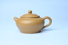 紫砂壶图片：美壶特惠 特好桃花段泥碗玉紫砂壶 茶人醉爱 - 全手工紫砂壶网