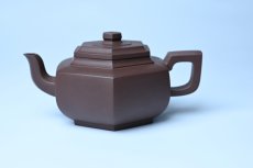 紫砂壶图片：美壶特惠 潜力股凌晨老师 精致紫泥全手工雪华壶 期待与您结缘 - 全手工紫砂壶网