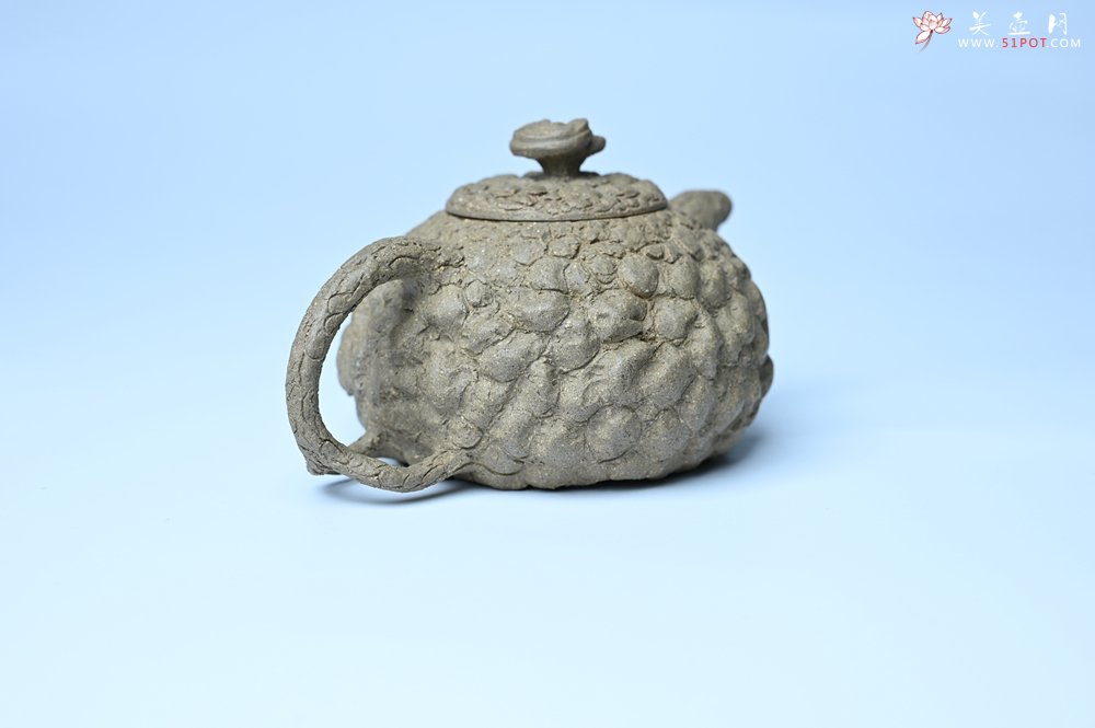 紫砂壶图片：美壶特惠 全手工老青段供春壶 肌理有老树瘿的感觉 灰常赞 - 全手工紫砂壶网