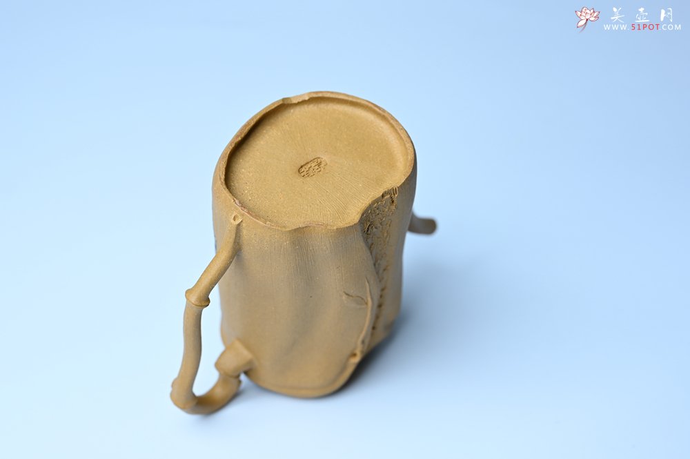 紫砂壶图片：美壶特惠 黄金段泥全手工君竹壶 茶人醉爱 - 全手工紫砂壶网