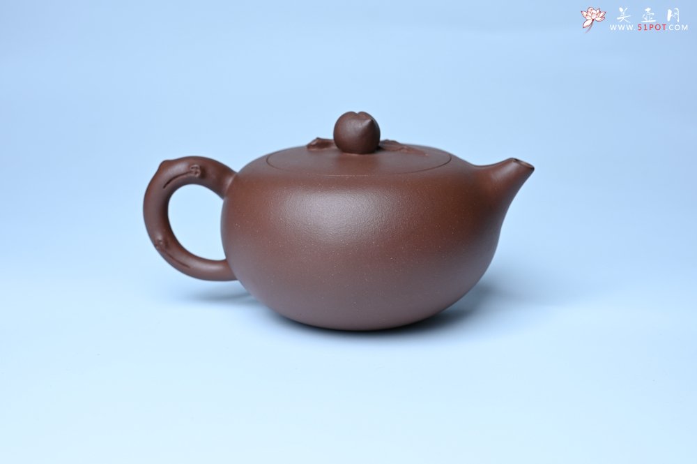 紫砂壶图片：美壶特惠 1993年国工杨军保精致特好紫泥蟠桃壶 - 全手工紫砂壶网