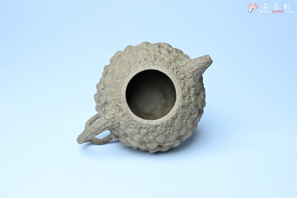 紫砂壶图片：美壶特惠 全手工老青段供春壶 肌理有老树瘿的感觉 灰常赞 - 全手工紫砂壶网