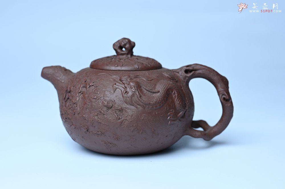 紫砂壶图片：潜力股赵老师实力演绎全手工龙供春壶 肌理细腻逼真 - 全手工紫砂壶网