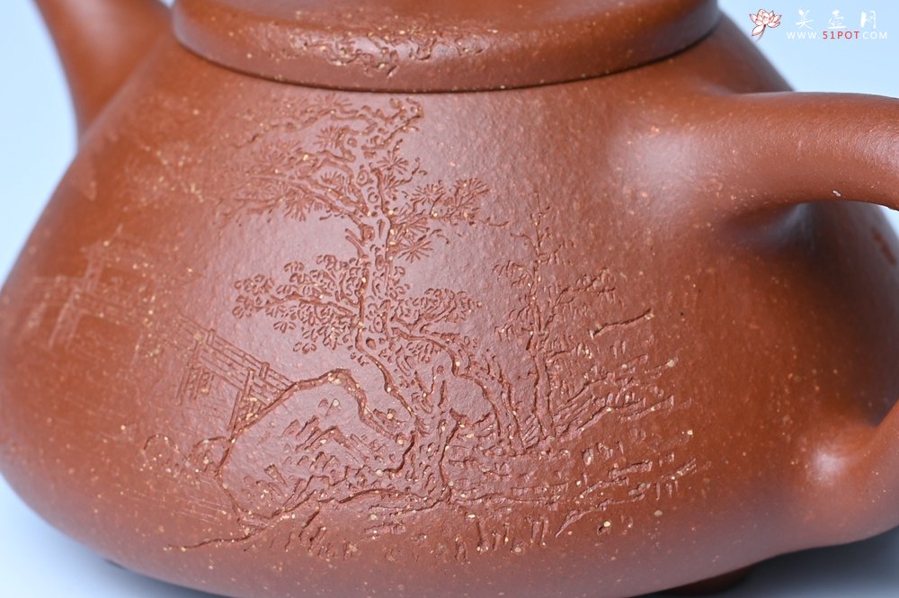 紫砂壶图片：实力派国工周斌（周镔）特好红降坡泥全手工子冶石瓢 张听钢装饰山水 - 全手工紫砂壶网