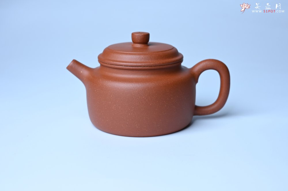 紫砂壶图片：美壶特惠 精致特好黄龙山宝山矿区红降坡泥德中壶 - 全手工紫砂壶网