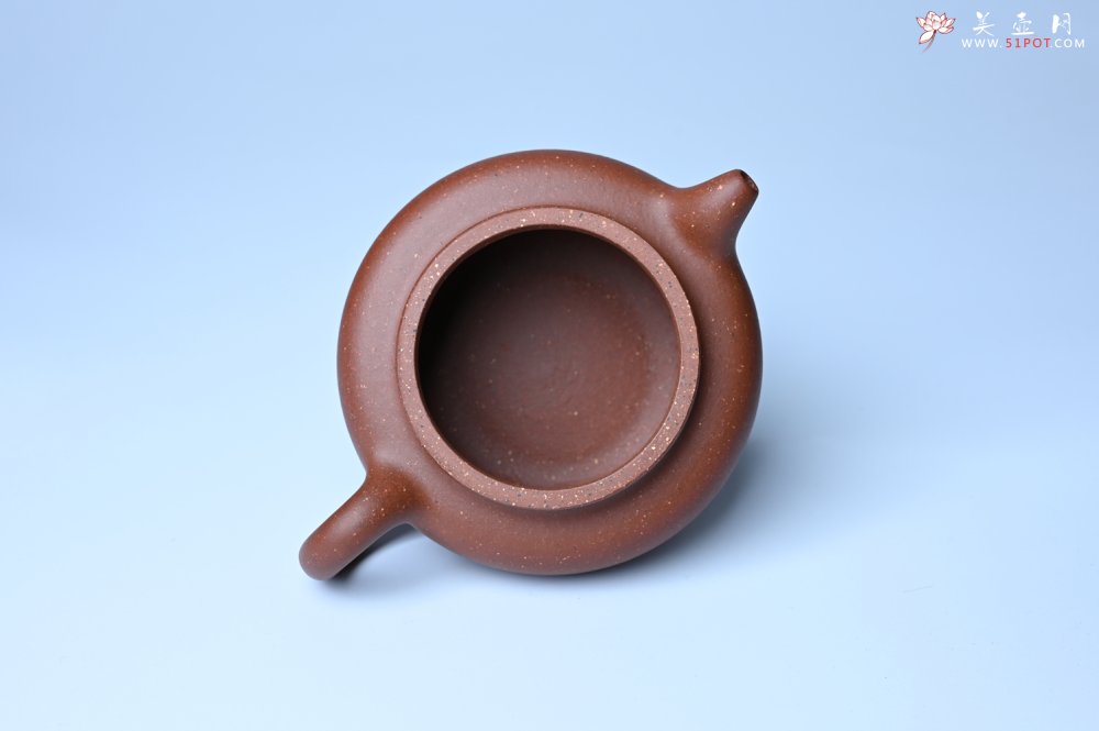 紫砂壶图片：美壶特惠 精致特好共生紫砂矿扁古壶 矿物质丰富 茶人醉爱 - 全手工紫砂壶网