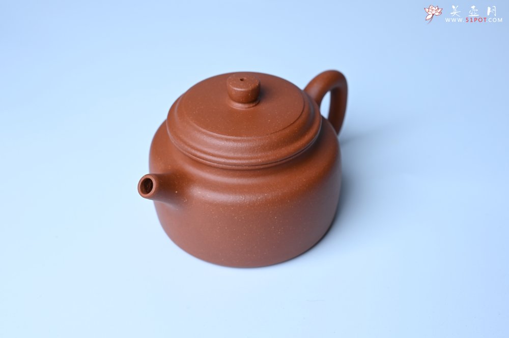 紫砂壶图片：美壶特惠 精致特好黄龙山宝山矿区红降坡泥德中壶 - 全手工紫砂壶网