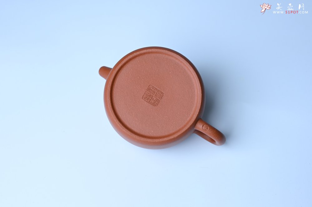 紫砂壶图片：美壶特惠 精致特好黄龙山宝山矿区红降坡泥德中壶 - 全手工紫砂壶网